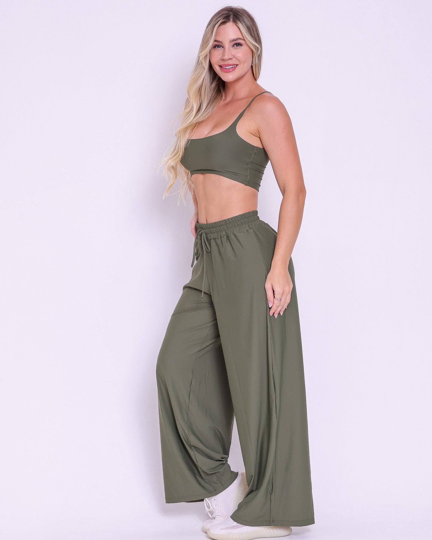 Conjunto Calça Pantalona Wide + Top Bruna