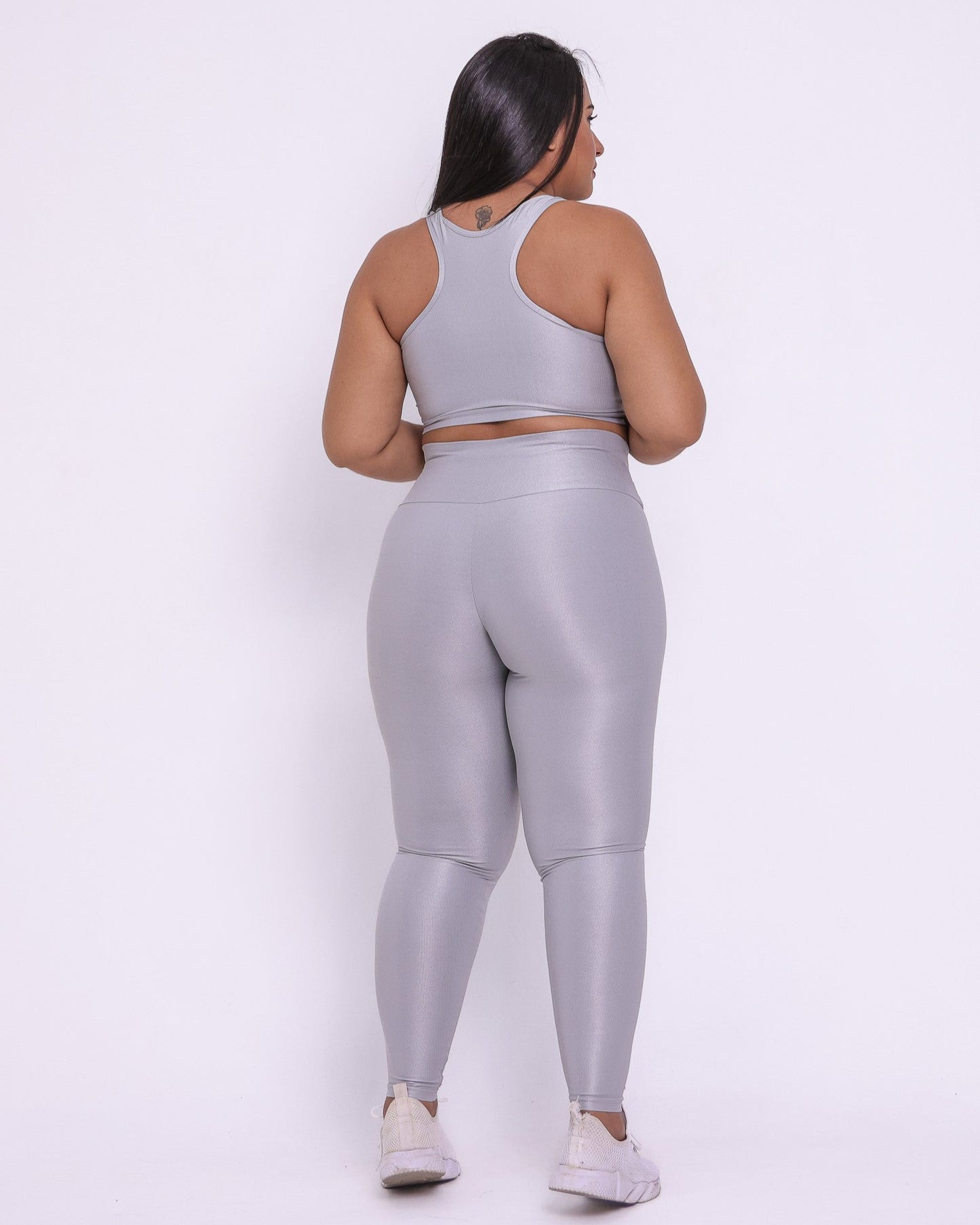 Conjunto Legging Curve Plus Size Prata + Top Nadador