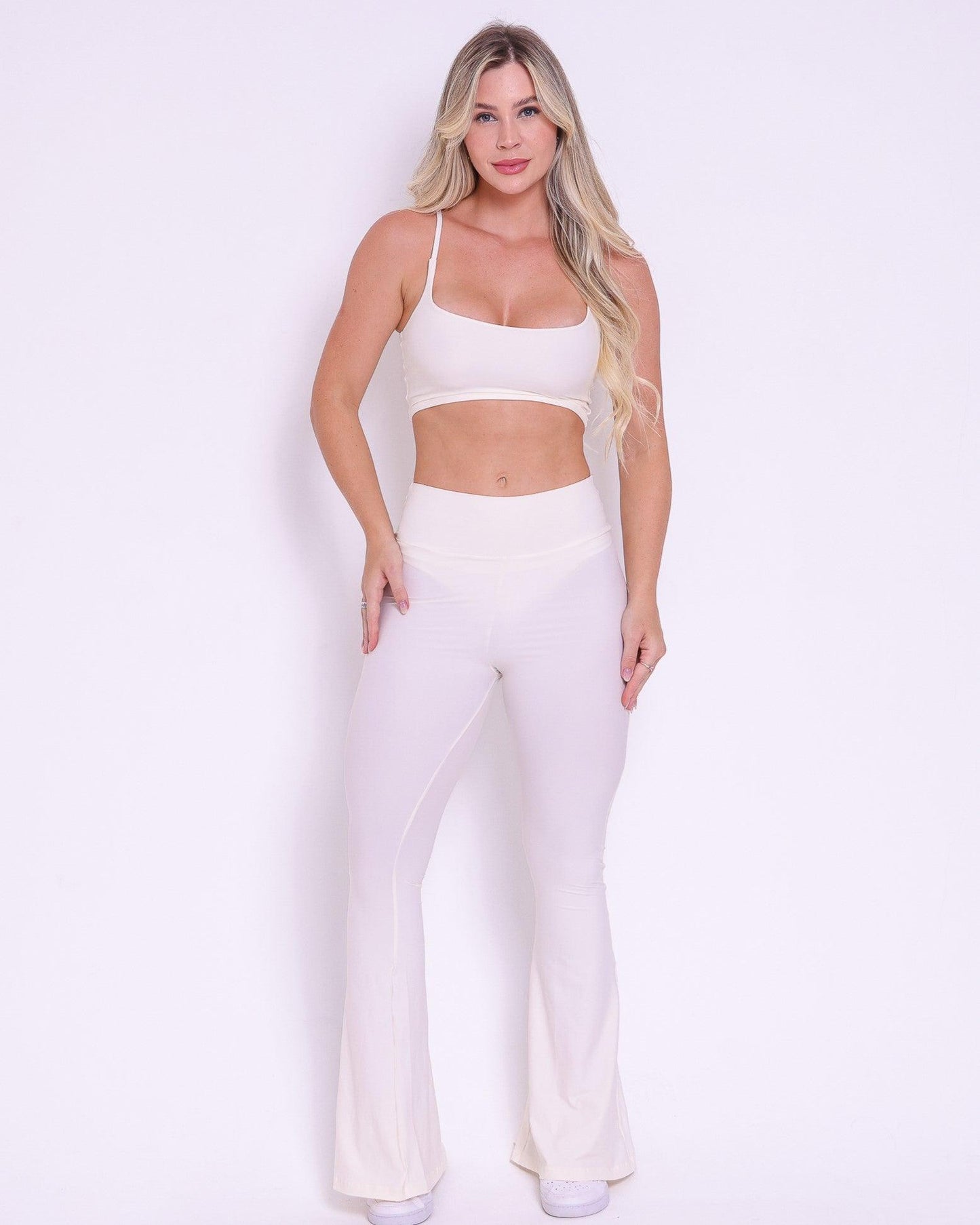 Conjunto Calça Flare Fluitty + Top