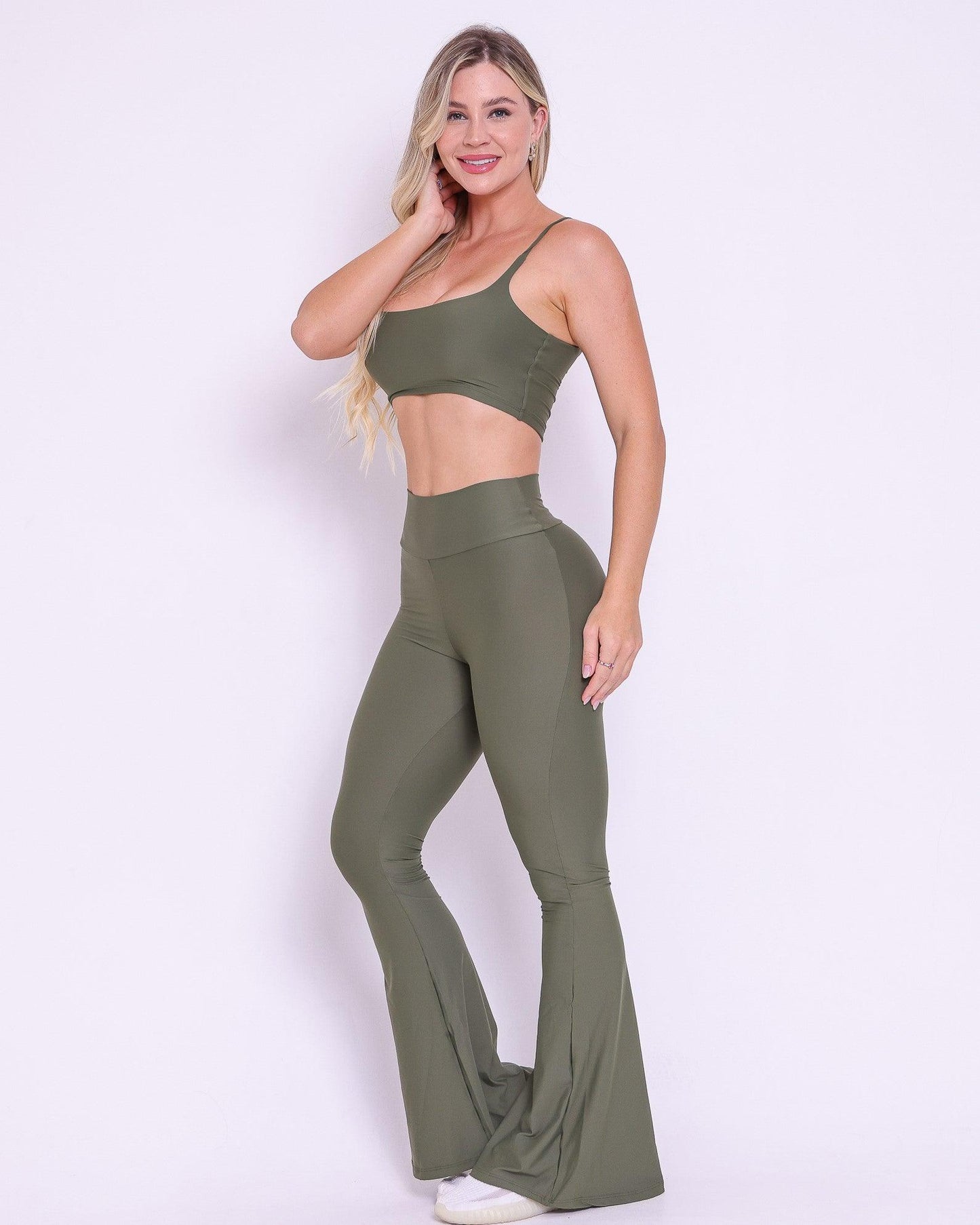 Conjunto Calça Flare Fluitty + Top