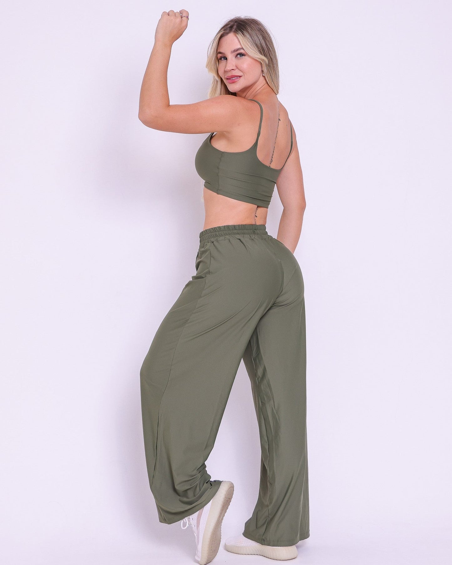 Conjunto Calça Pantalona Wide + Top Bruna