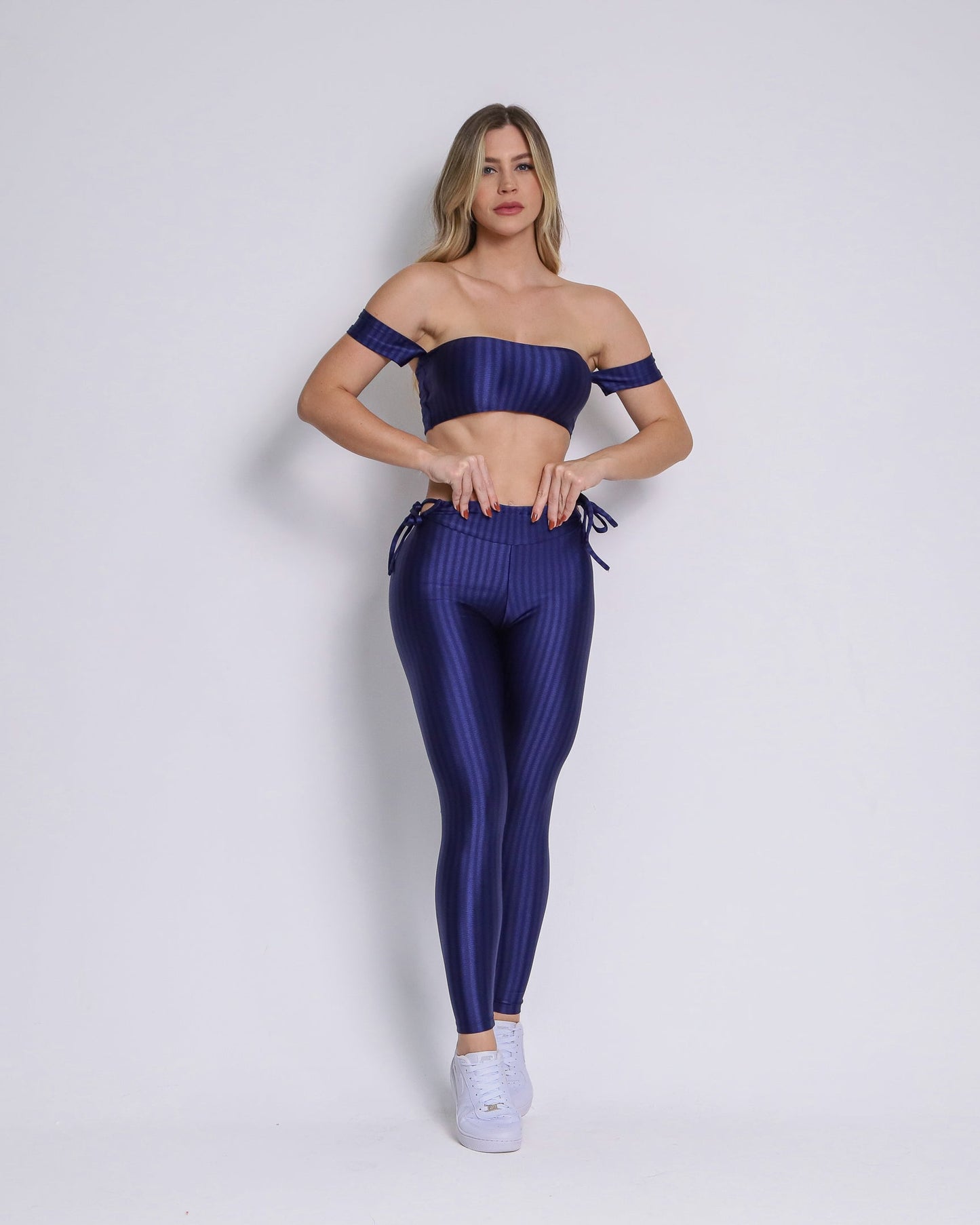 Conjunto Legging Empina Bumbum Cirre + Top Ciganinha