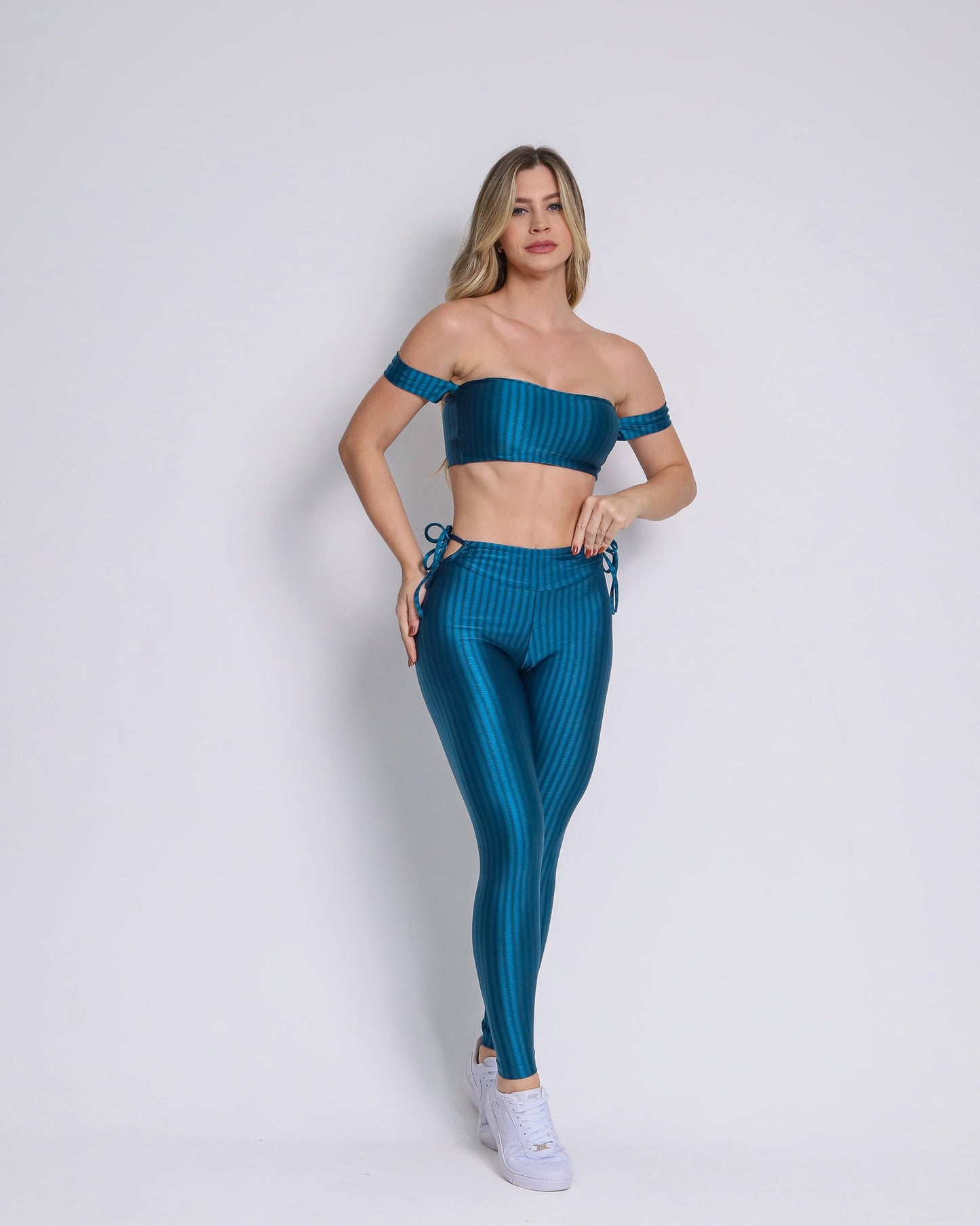 Conjunto Legging Empina Bumbum Cirre + Top Ciganinha