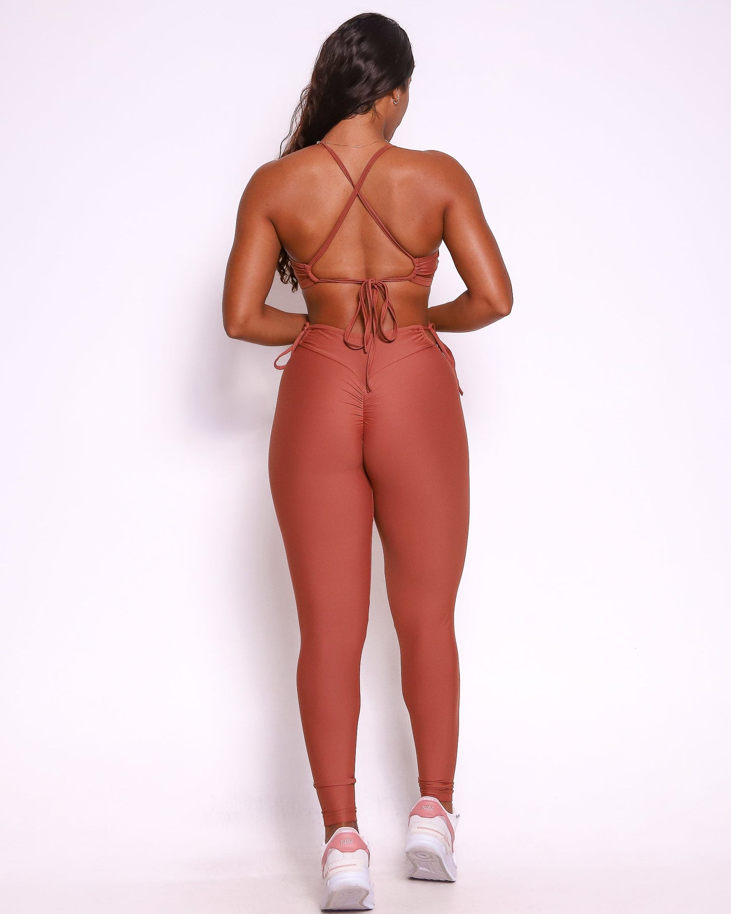 Conjunto Legging Empina Bumbum Ajuste Light + Top Paula